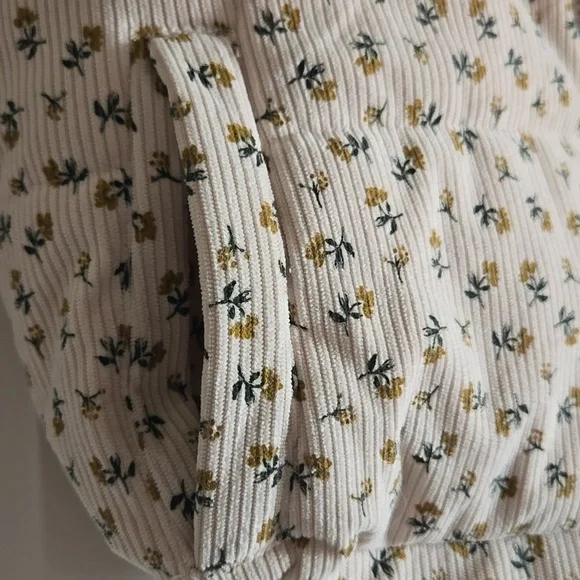 ONLY Floral Cream Puffer Corduroy Vest - Picture 2 of 7